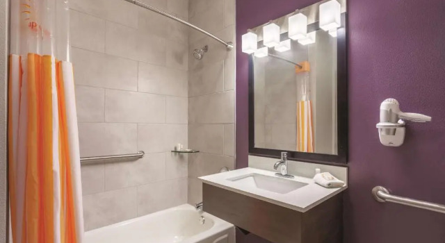 Двухместный номер Deluxe La Quinta Inn & Suites by Wyndham Hopkinsville