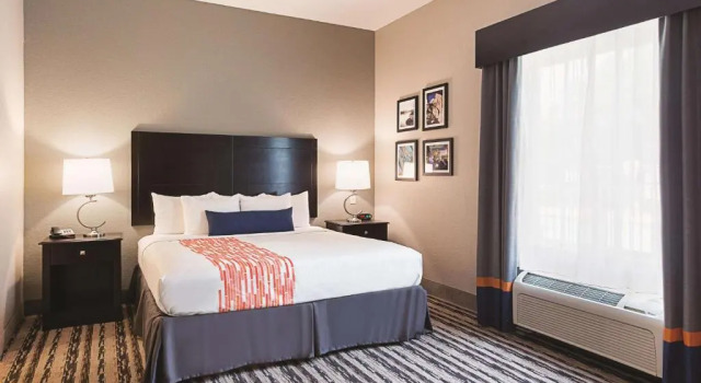 Двухместный люкс Deluxe La Quinta by Wyndham San Antonio Northwest