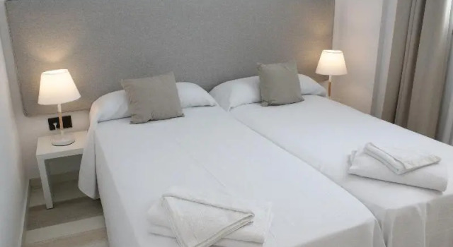 Апартаменты Grand AZAHAR BEACH Red Apartments & Spa