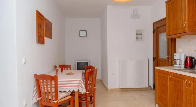 Апартаменты Apiranthian house II (3 BDRM)