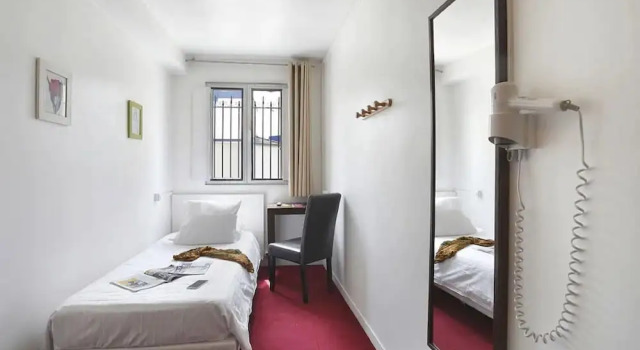 Одноместный номер Standard Grand Hotel Sénia - Paris Orly Airport