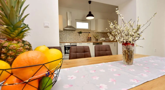 House Ivan Novigrad (Zadar), Varaa Hotelli Novigrad Kroatia