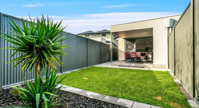 Коттедж с 3 комнатами Ella House Adelaide