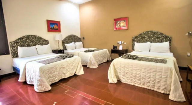 Трёхместный номер Standard Hotel Merida