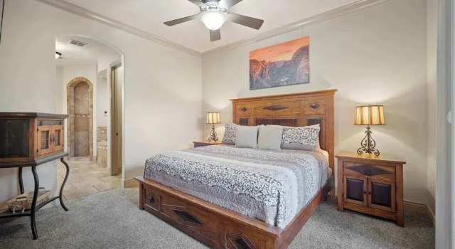 Western Front - Rustic Charm & Comfort