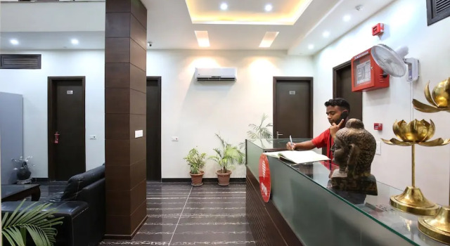 Hotel The 13een, Забронировать Отель Зиракпур штат Харьяна