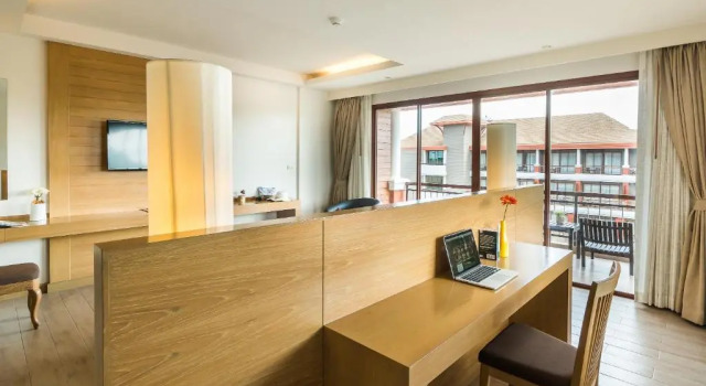 Номер Deluxe с видом на бассейн Ayrest Hua Hin Hotel