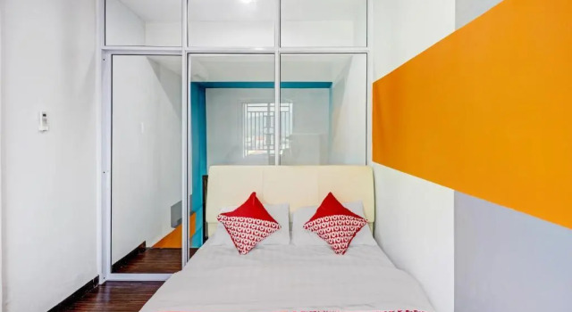 Люкс Deluxe OYO 90366 Homestay 81 Baloi