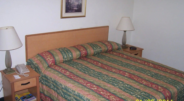 American Inn & Suites