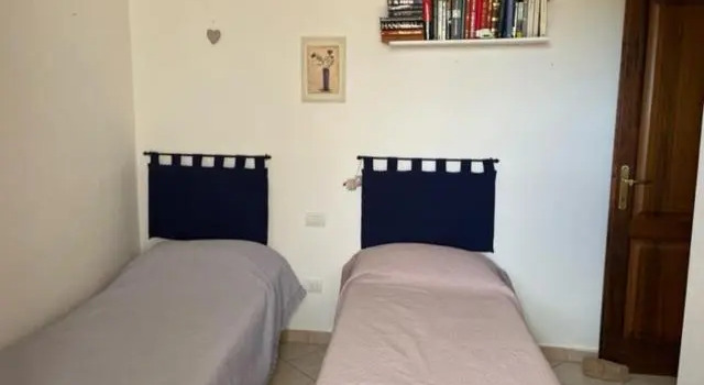 Casa Souad, a cheerful and charming beach view 2 bedroom house and free parking