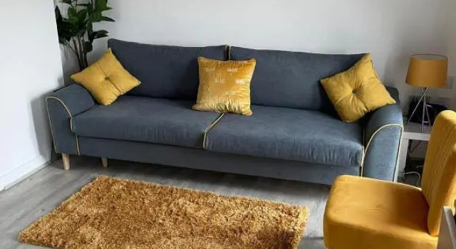 2 Bed-sleeps 7-free Parking-balcony