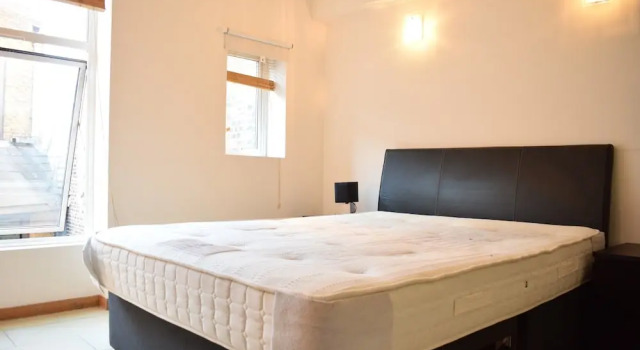 London Modern Apartment