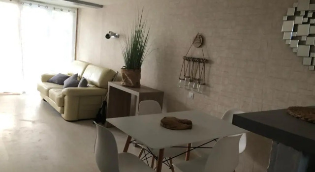 Un duplex pour 4 personne village camarguais, Забронировать Апартаменты/квартира Отели Арля с парковкой, Парковка