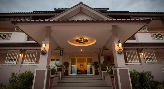 Chiang Kham Grand Villa