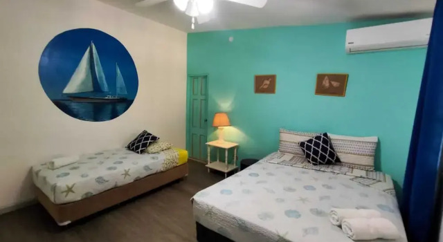 Номер Economy Las Catalinas Coronado