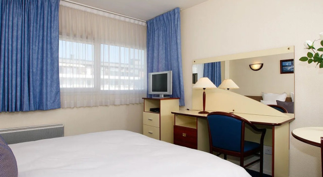 AppartCity Cergy, Varaa Hotelli Hotellit Val d'Oise pysäköinnillä, Pysäköinti