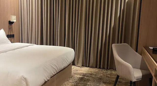 Lyvan Hotel