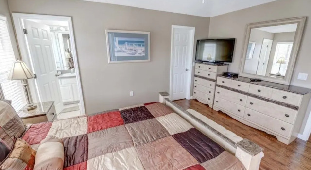 Perfect Family South Facing Pool Sun All Day! 4 Bedroom Home