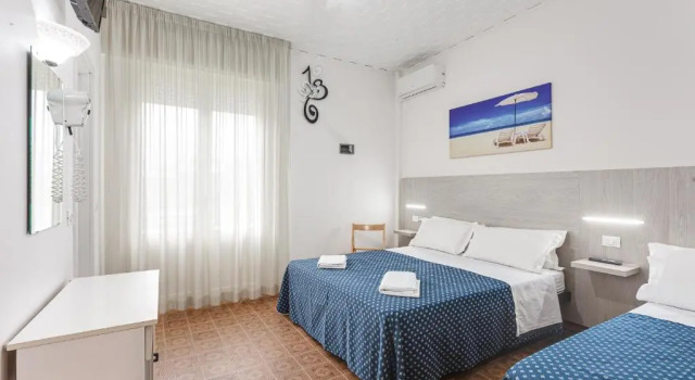 Hotel Nella, Забронировать Отель Отели Чезенатико 3 звезды, 3*