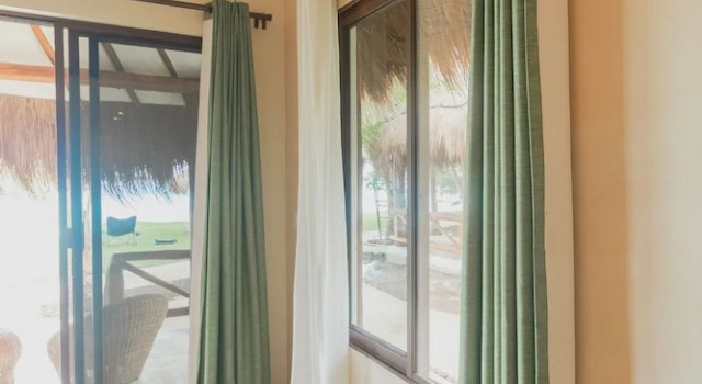 Четырёхместный номер Deluxe с видом на залив Mayan Playa Bacalar