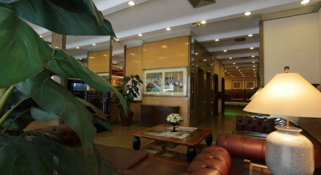Hotel Gran Corona, Забронировать Отель Отели Сан-Пауло 3 звезды, рядом с Maria Della Costa Theater, 3*