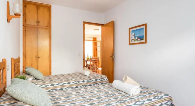 Brisa Mar 2, 2 bedroom apartment, Cala'n Bosch, Book Apartment Cala'n Bosch Menorca