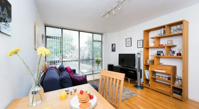 Beautiful and Bright 1BR Flat in Islington, Забронировать Отель Отели Лондона 4 звезды, рядом с Театр Almeida, 4*