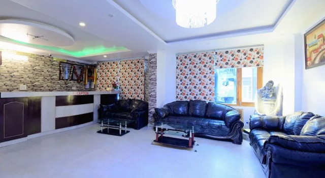 Oyo 45690 The Paramount Inn, Забронировать Отель Отели Манали 4 звезды, 4*