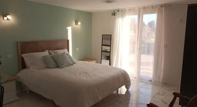 Номер Deluxe BASTIDE DES MARTELIERES