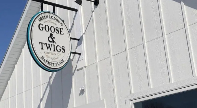 Goose & Twigs, Book Hotel Sister Bay Door County