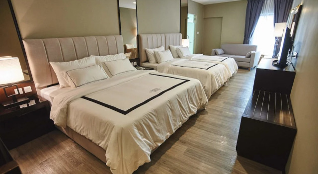 Семейный номер Standard Corsica Hotel