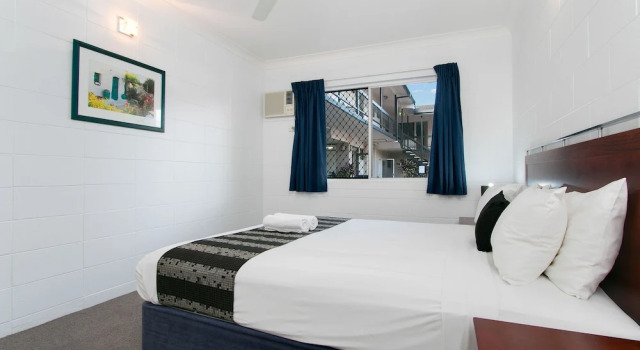 High Chaparral Motel
