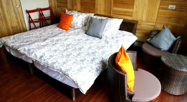 Двухместный номер Standard с балконом Sanyi Wei Wei Feng B&B