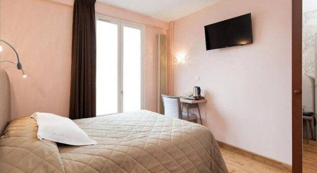 Двухместный номер Standard Hotel Americain