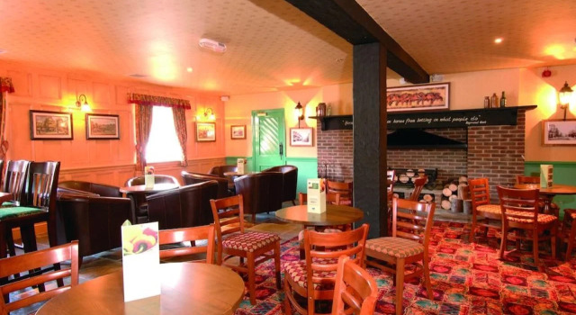 Newmarket Inn – RelaxInnz, Забронировать Отель Отели Исторического графства Суссекса с парковкой, Парковка