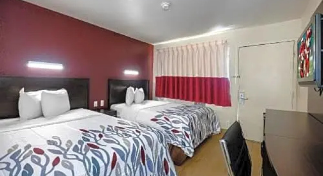 Четырёхместный номер Deluxe Motel 6 Alexandria