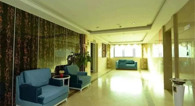 Tiantian Yugang International Hotel - Jingdezhen, Rezerwuj Hotel Jingdezhen Jiangxi