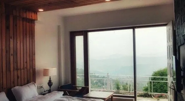Summit Stonewood Hotel