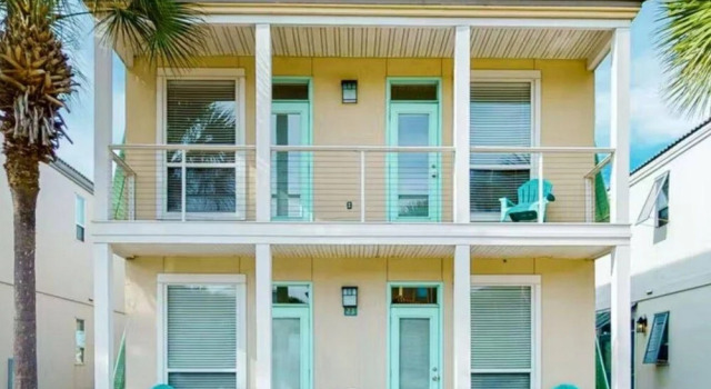 Destiny Beach Villa's 23A by Destin Getaways, Забронировать Отель Дестин Emerald Coast, рядом с Гольф-клуб Emerald Bay