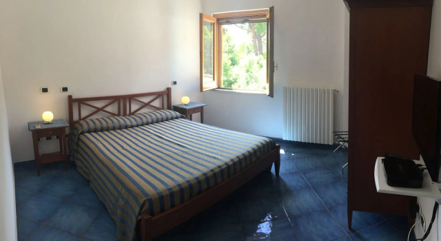 Antica Porta Residence, in the center of Ravello, 3 min walk within Villa Rufolo and the main Square, Забронировать Отель Равелло Побережье Амальфи, рядом с Duomo di Ravello