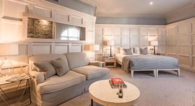 Двухместный номер Feature The Scotsman Hotel