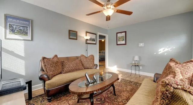 Renovated Charlotte Bungalow - 3 Mi to Downtown!