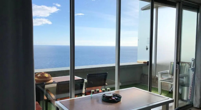 Апартаменты Viangella - Dramatic sea view! Top floor 2km to Monaco