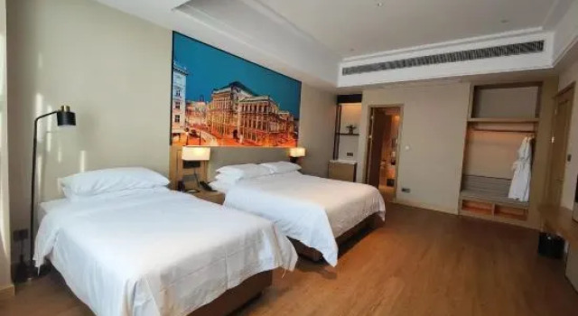 Люкс Vienna International Hotel (Cixi Wuyue Plaza Store)