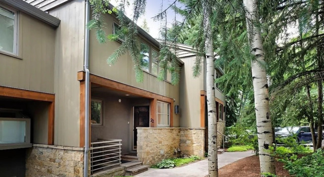 New Listing! West End Jewel - Steps to bus to 4 ski areas!(4860 3 Bedroom Condo by RedAwning, Buchen Sie Ferienhaus Aspen Aspen-Snowmass, in der Nähe von Five Trees