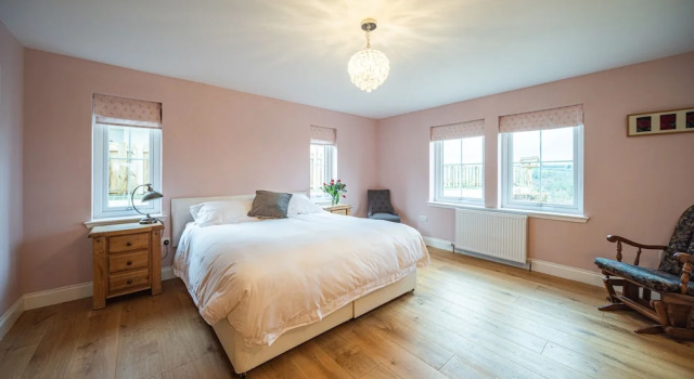 Hillcrest - 8 Person Luxury House and Hot Tub, Book Hotel Hawick Borders