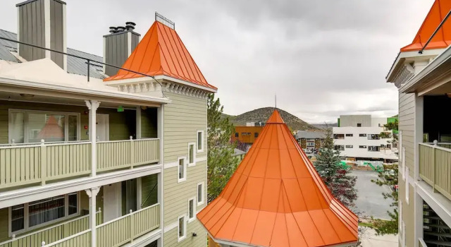 Suncreek A-7 2 Bedroom Condo by RedAwning, Забронировать Апартаменты/квартира Парк-Сити Deer Valley - The Canyons, рядом с Горнолыжный подъемник First Time Lift