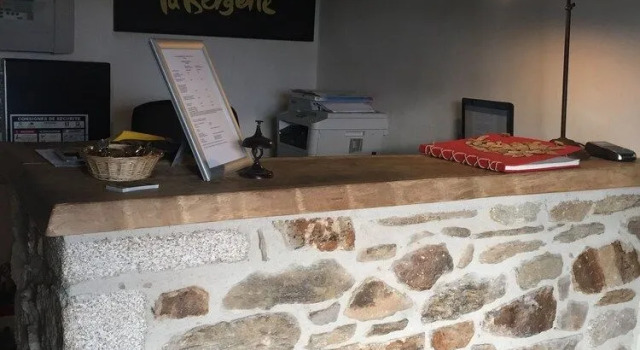 Hostellerie La Bergerie des Chapelles, Rezerwuj Hotel Hotele SPA w Haute-Vienne, SPA