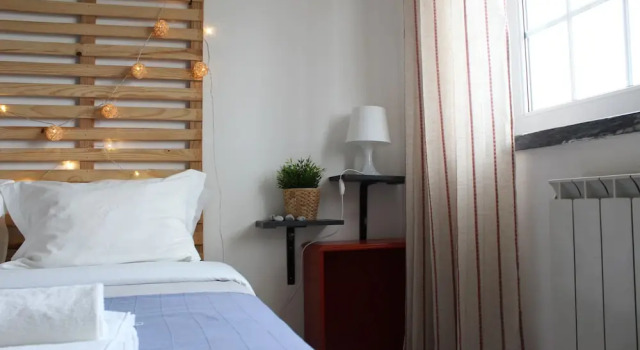 Surfway Guesthouse, Rezervovat Hotel Hotely v Oeste s parkováním, Parkování