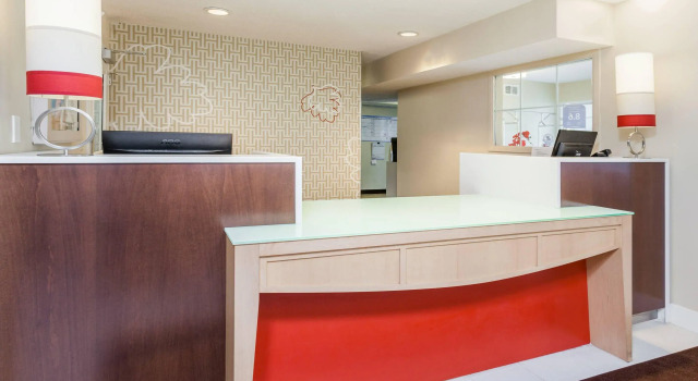 MainStay Suites Detroit Auburn Hills, Buchen Sie Hotel Auburn Hills Detroit und Umgebung